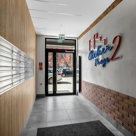 National Stadium Deluxe By Bookinghost * Varšava